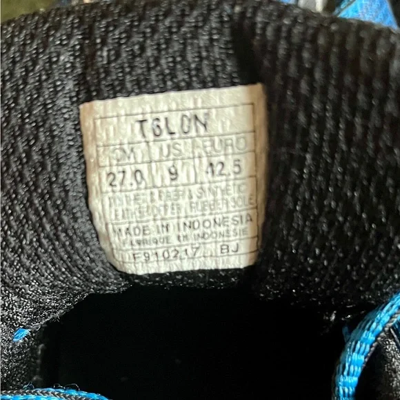 Asics Blue and Yellow Athletic Shoes Lightweight Breathable Design - Picture 6 of 16